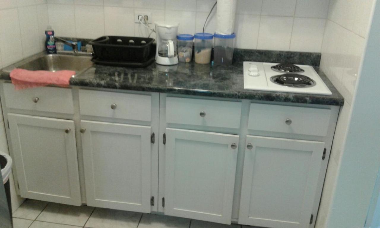 Beach Front Apt Isla Verde 3 Apartment San Juan Room photo
