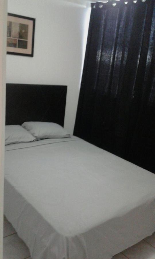 Beach Front Apt Isla Verde 3 Apartment San Juan Room photo